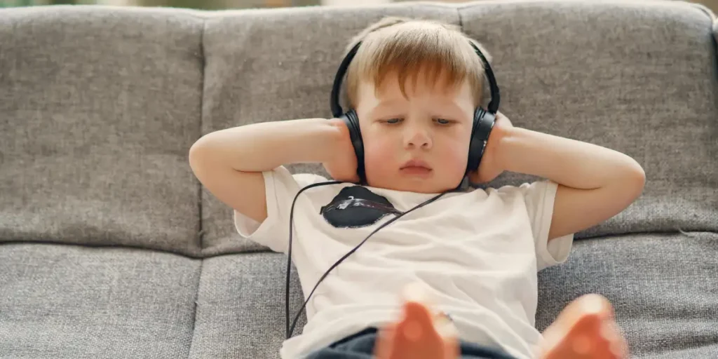 what to look for kids headphones safe volume